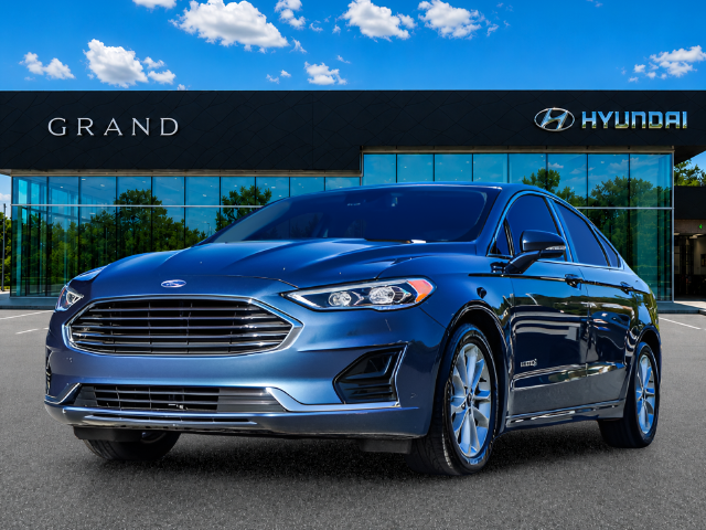 Used 2019 Blue Ford SEL image 2