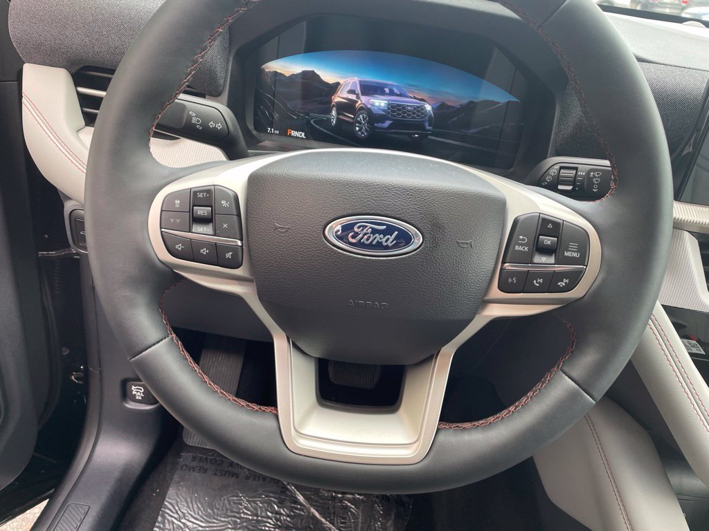 New 2027 Agate Black Metallic Ford Active image 15