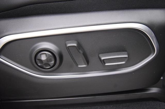 New 2026 Bright White Clearcoat Jeep Grand Wagoneer image 17