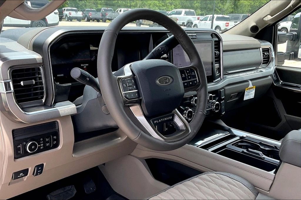 New 2026 Star White Metallic Tri-Coat Ford Platinum image 5