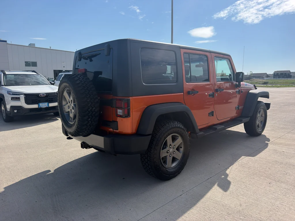 Used 2010 ORANGE Jeep Mountain image 5