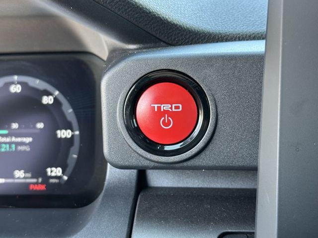 Certified Used 2025 EVEREST Toyota  image 22