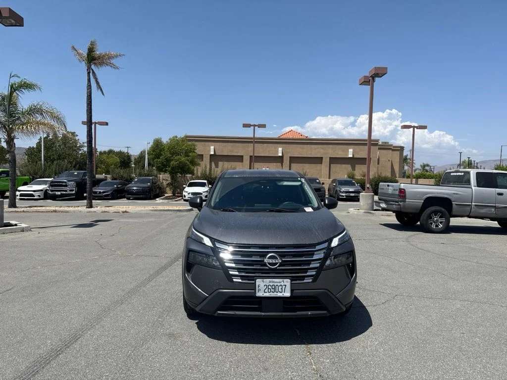 Used 2024 Gray Nissan S image 2