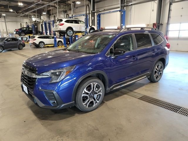 Used 2026 Sapphire Blue Pearl Subaru Limited image 3