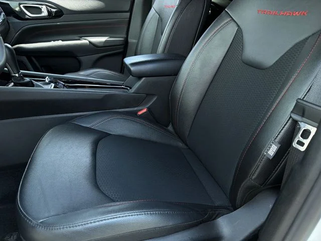 Used 2025 White Jeep Trailhawk image 22