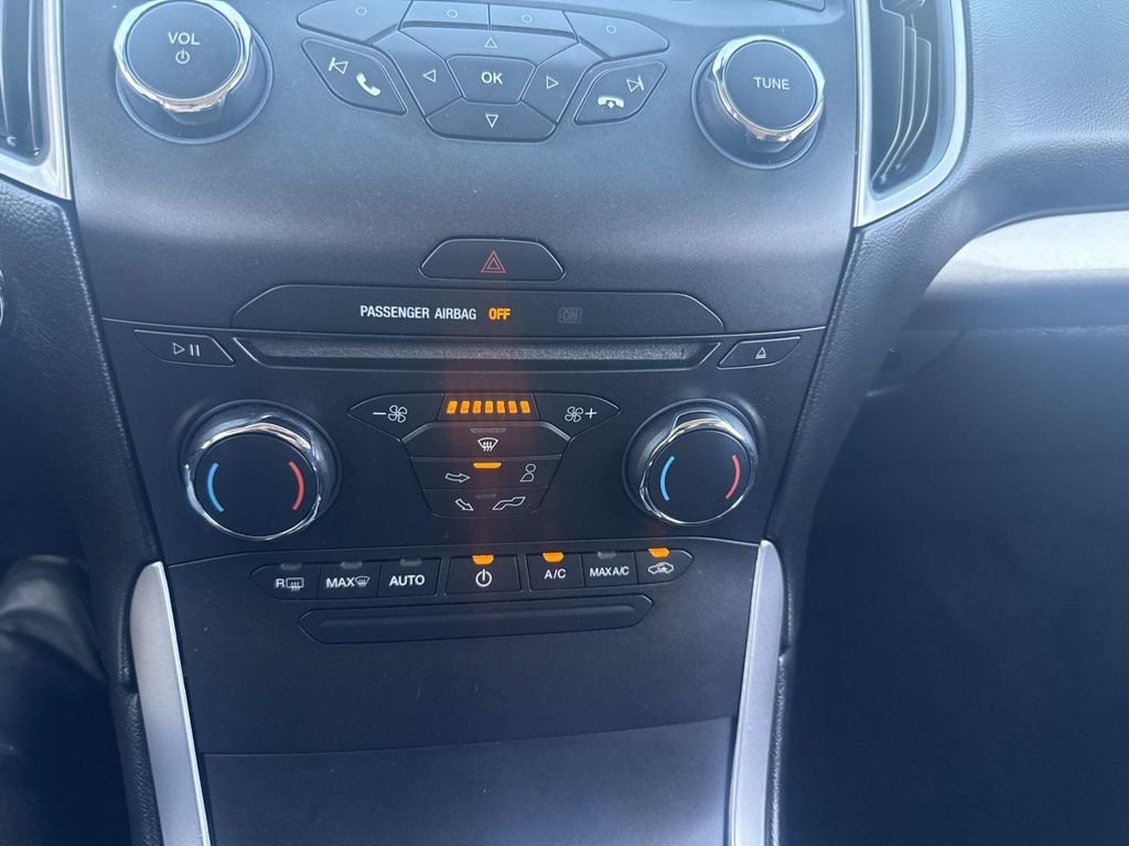 Used 2017 Black Ford SEL image 24