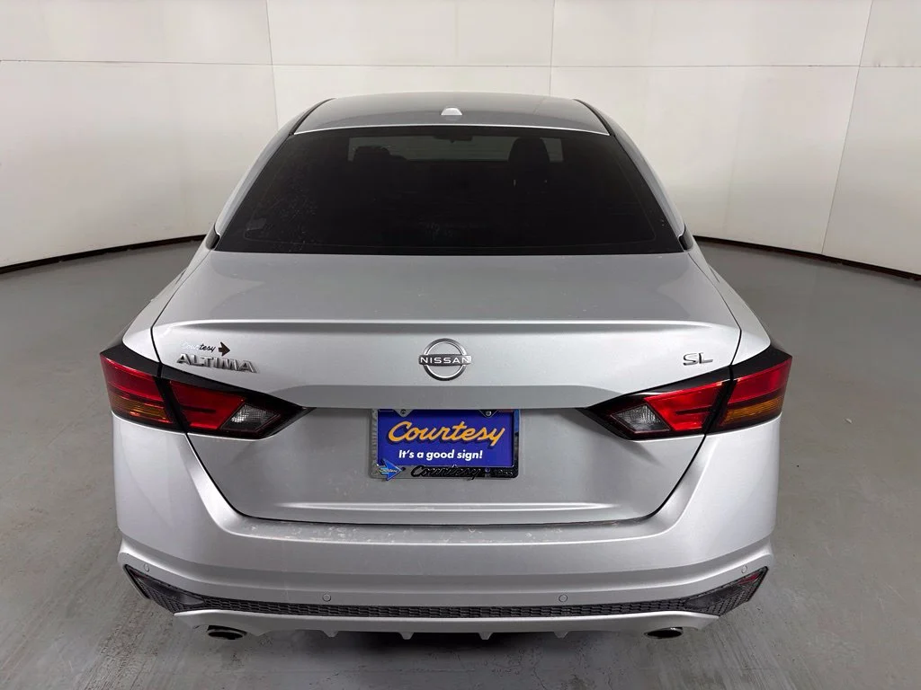 Used 2024 Silver Nissan 2.5 SL image 7