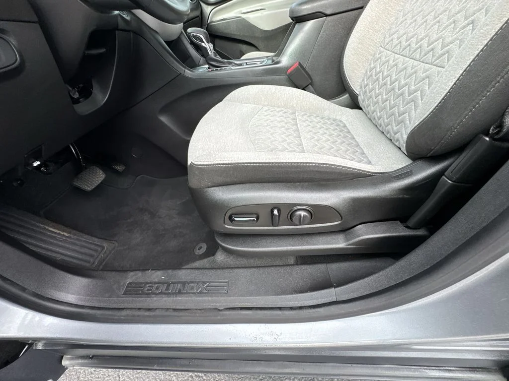 Used 2023 Gray Chevrolet LT image 19