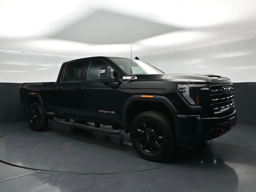 Used 2024 Black GMC AT4 image 19