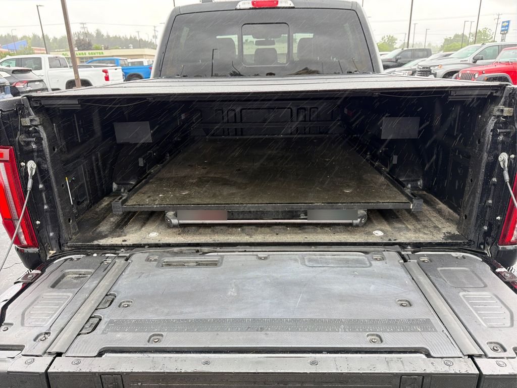 Used 2025 Black Metallic Ford Tremor image 22
