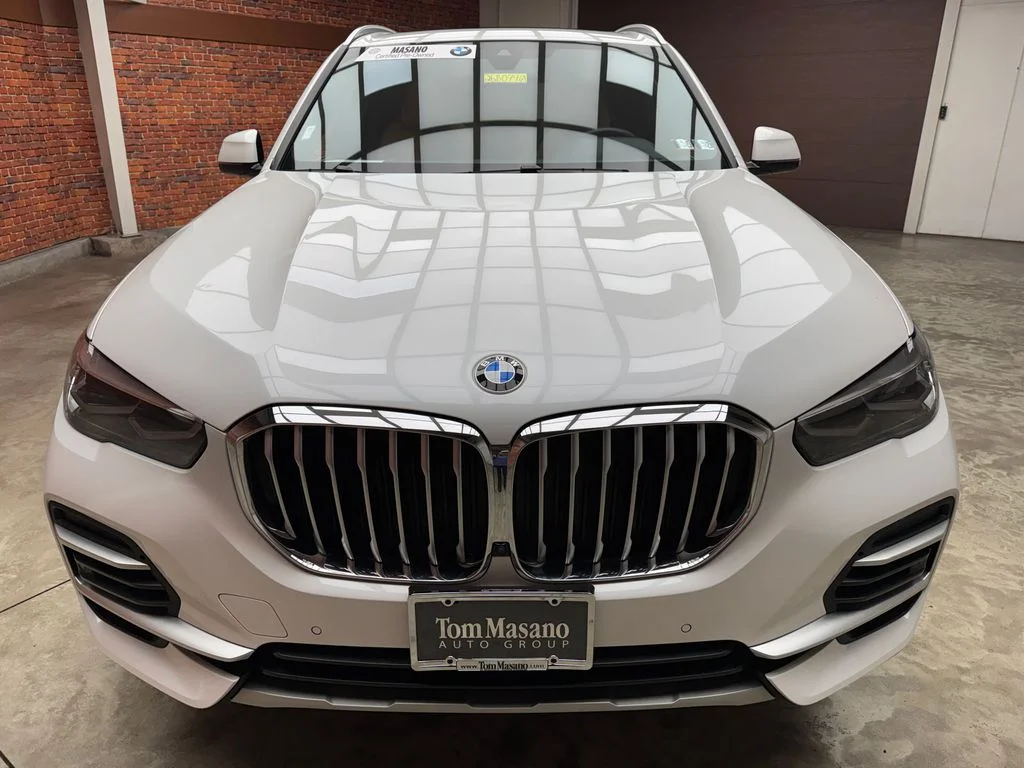 Used 2022 White BMW xDrive40i image 9