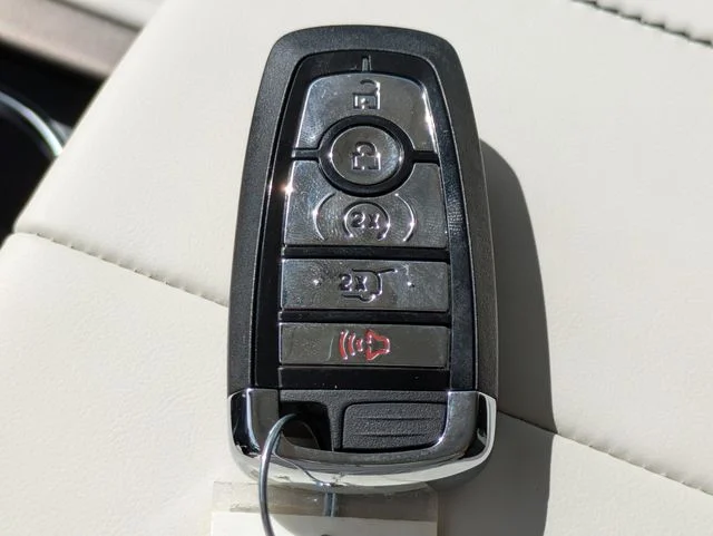 New 2026 White Lincoln Black Label image 30