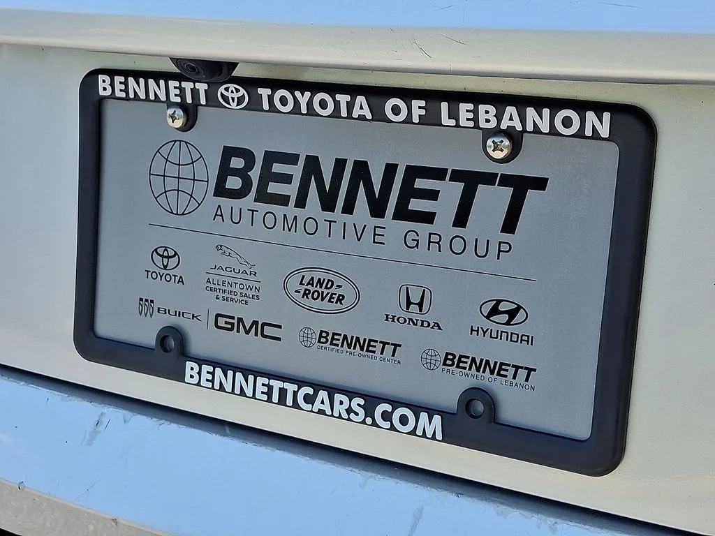 Used 2018 Silver Hyundai SEL image 32