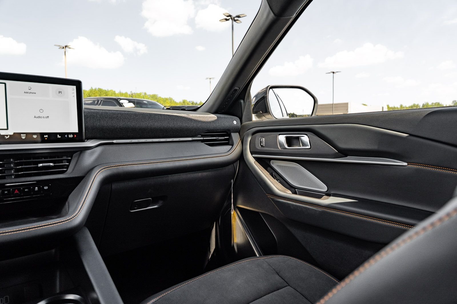 New 2027 Star White Metallic Tri-Coat Ford Tremor® image 25
