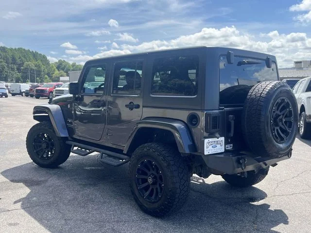 Used 2016 Gray Jeep Unlimited Sahara image 6