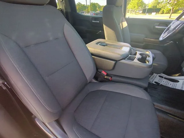 Used 2021 Red GMC SLE image 34