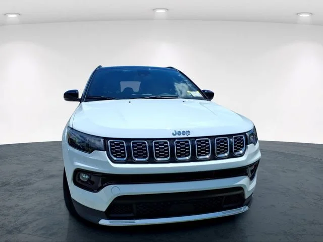 Used 2025 White Jeep Limited image 7