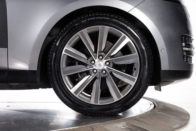 Used 2023 Eiger Gray Metallic Land Rover SE image 15