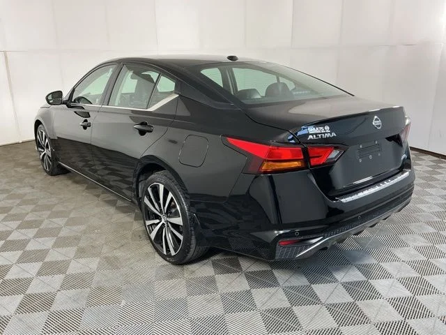 Certified Used 2022 Black Nissan 2.5 SR image 9