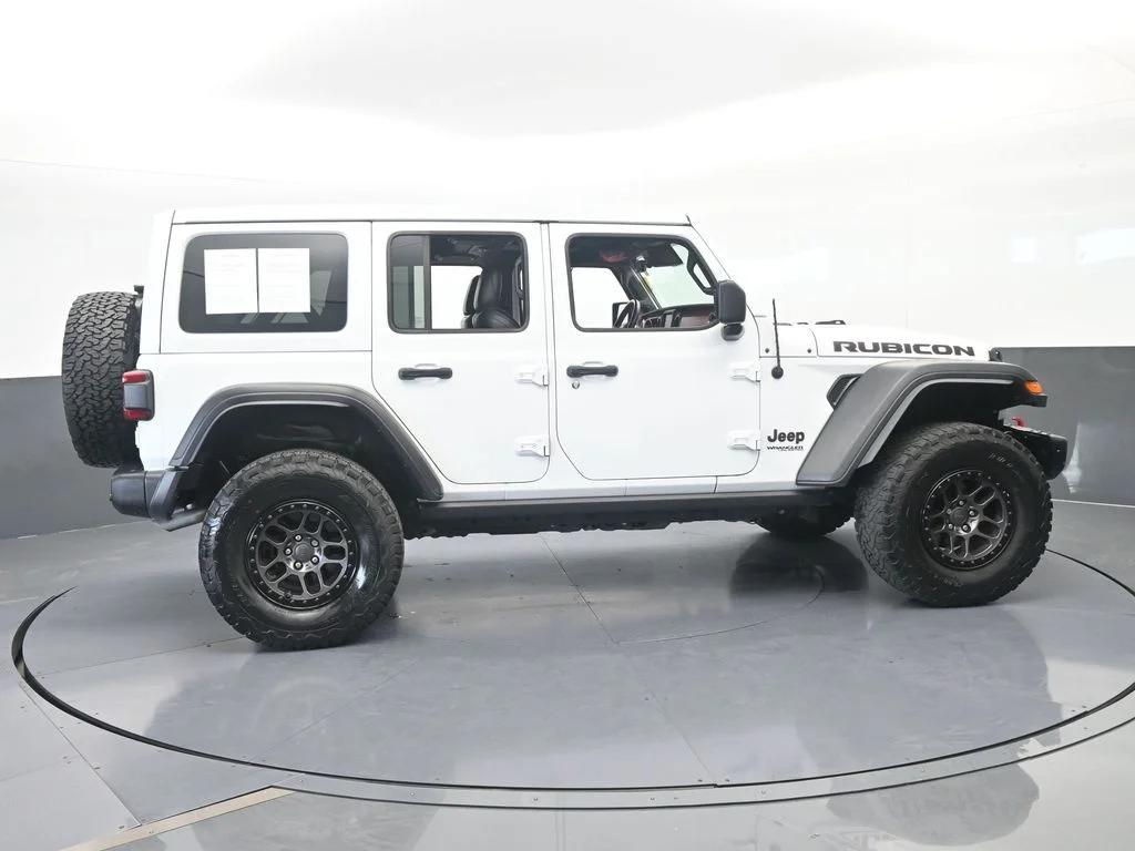 Used 2022 Bright White Clearcoat Jeep Unlimited Rubicon image 7
