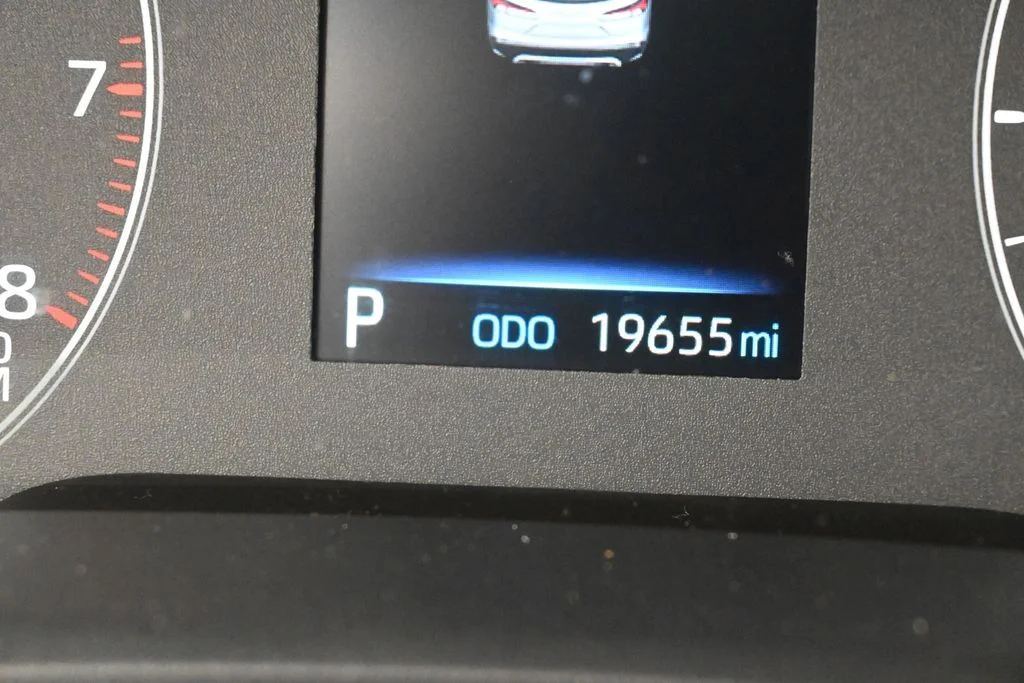 Used 2024 Pearl Toyota LE image 30