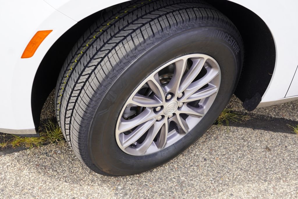 Used 2022 Summit White Buick Premium Group image 13