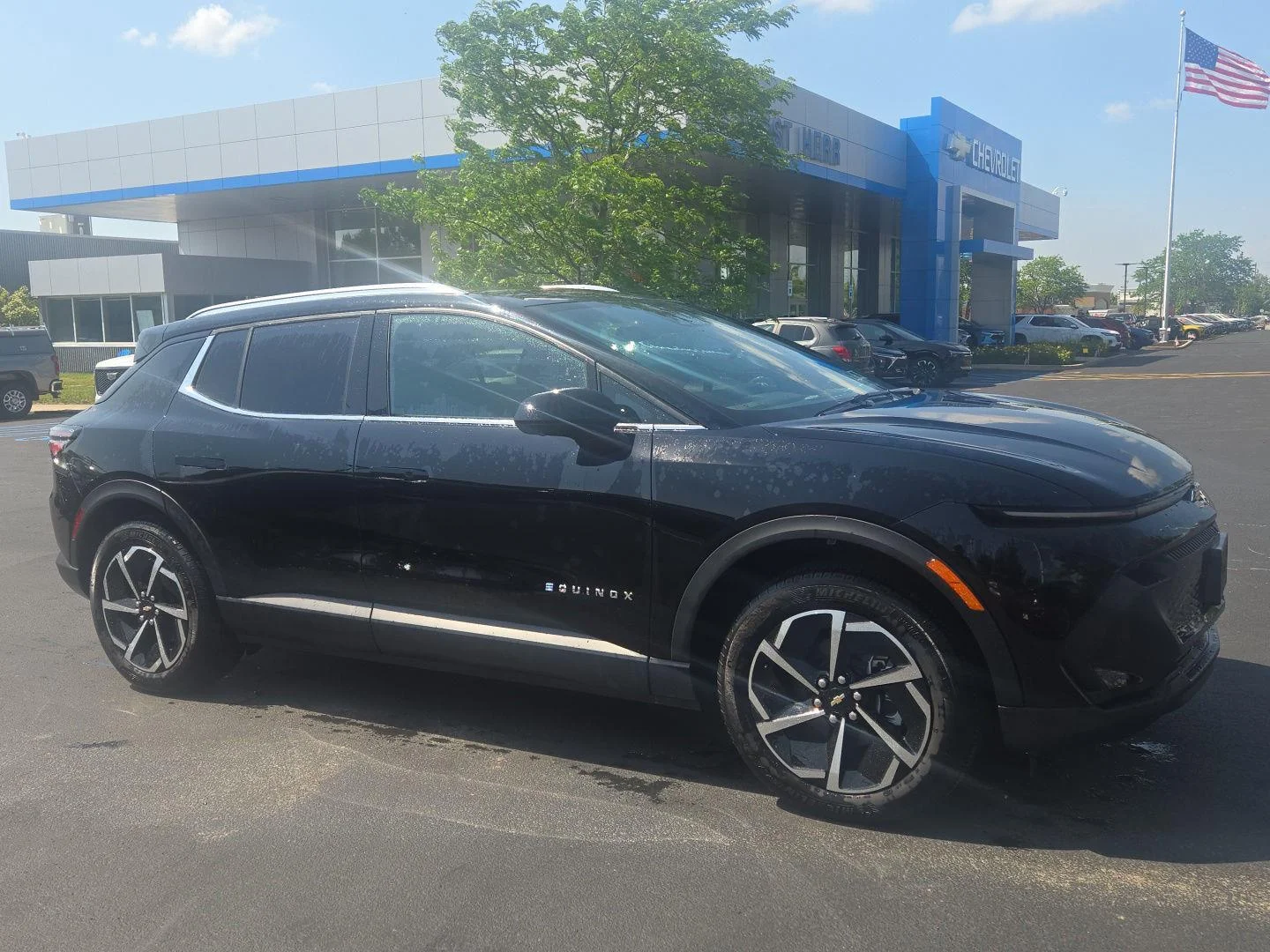 2026 Chevrolet Equinox EV 2LT eAWD's photo