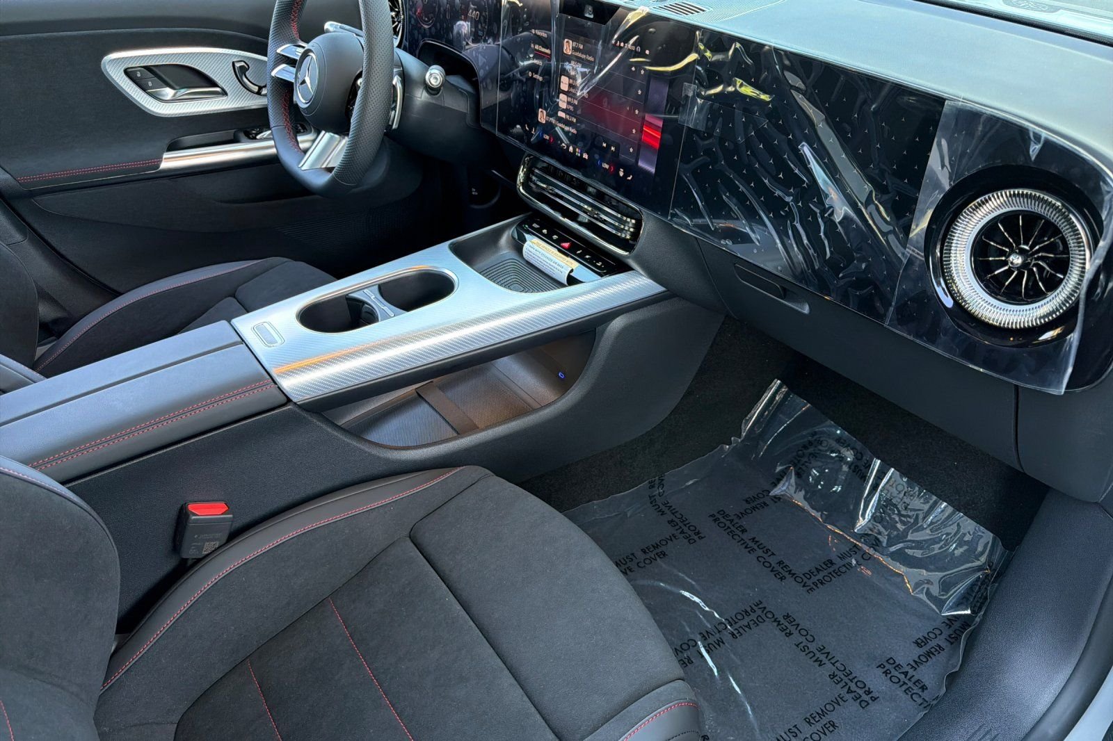 New 2027 MANUFAKTUR Alpine Grey Mercedes-Benz CLA 250+ image 16