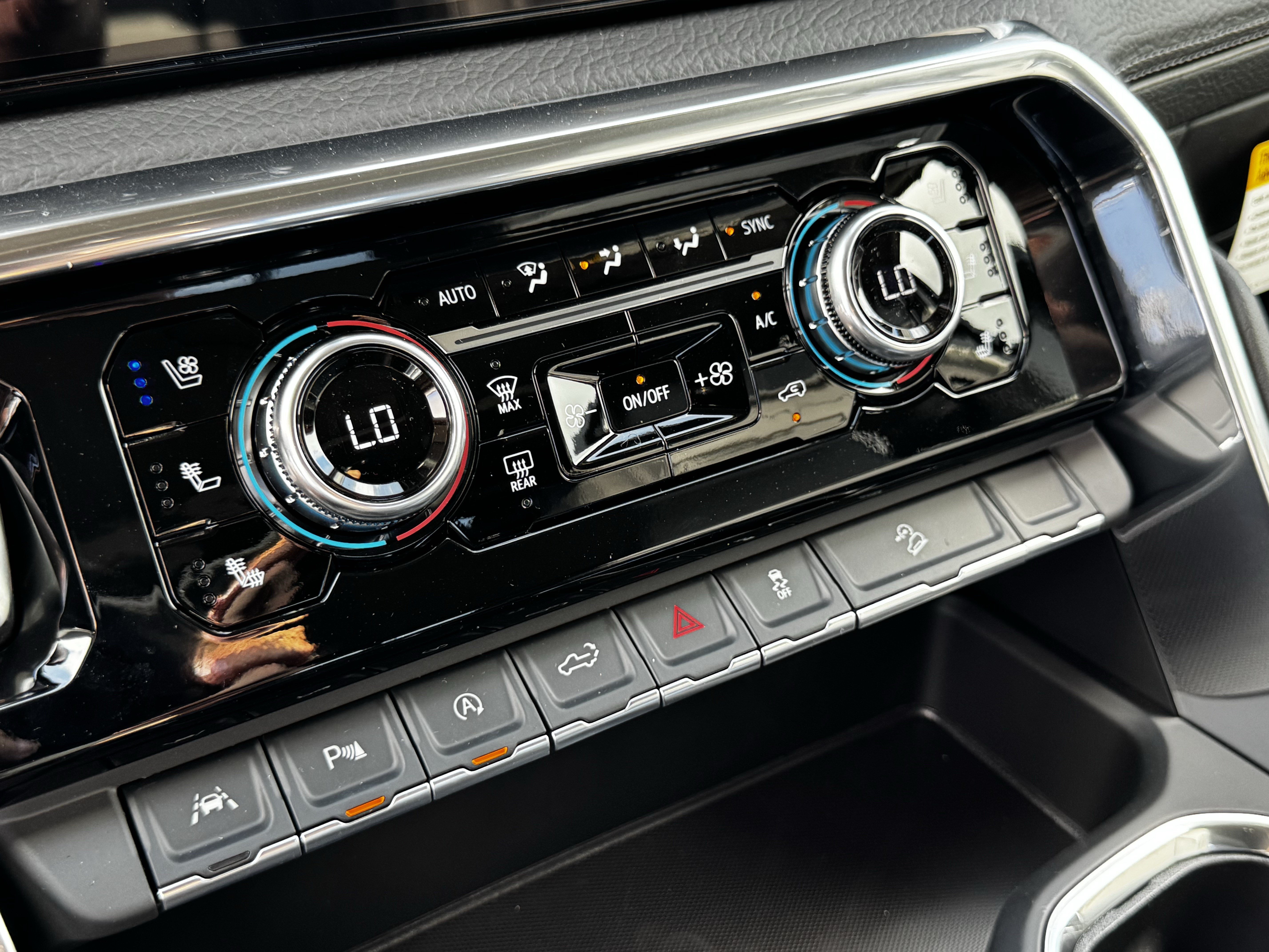 2026 GMC Sierra 1500 Denali - Photo 14