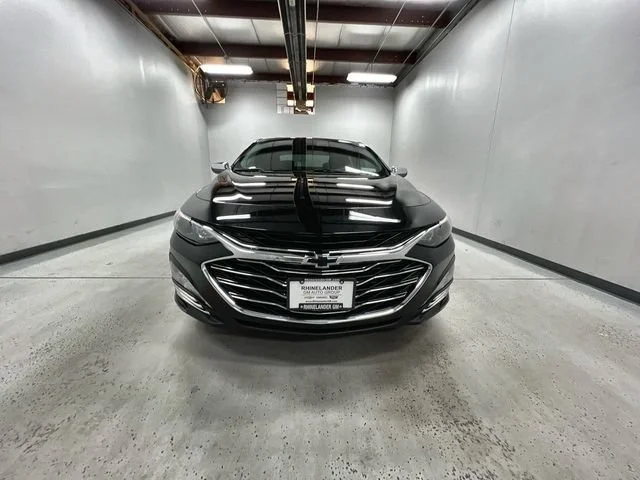 Used 2023 MOSAIC BLACK METALLIC Chevrolet LT image 3