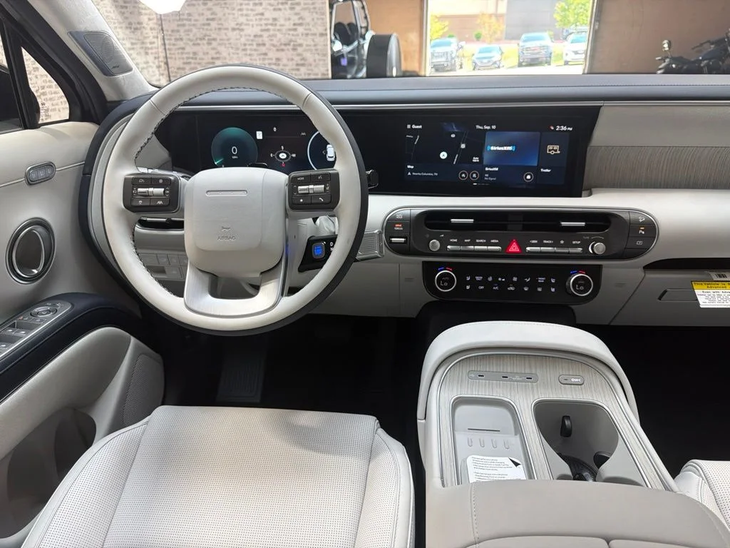 New 2026 Abyss Black Pearl Hyundai Calligraphy image 16