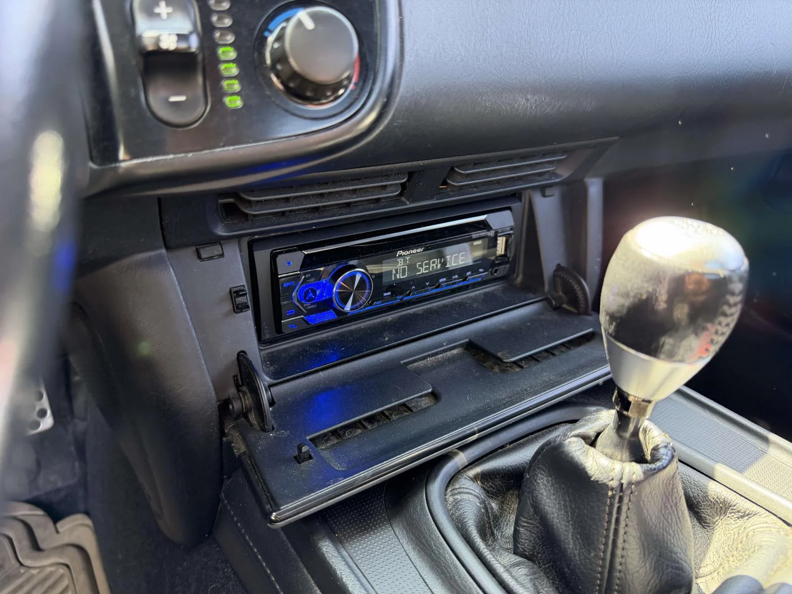 Used 2005 Red Honda Base image 22