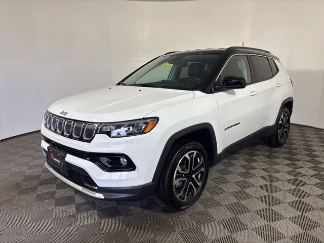 Certified Used 2022 White Jeep Limited image 3