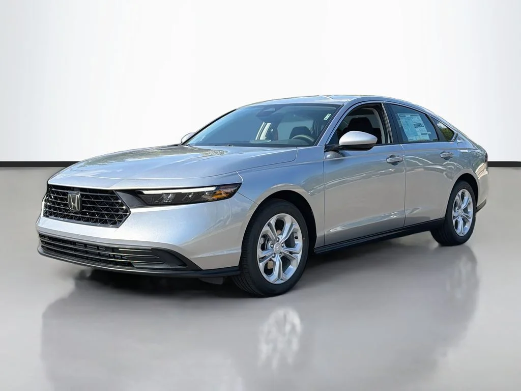 New 2026 Solar Silver Metallic Honda LX image 2