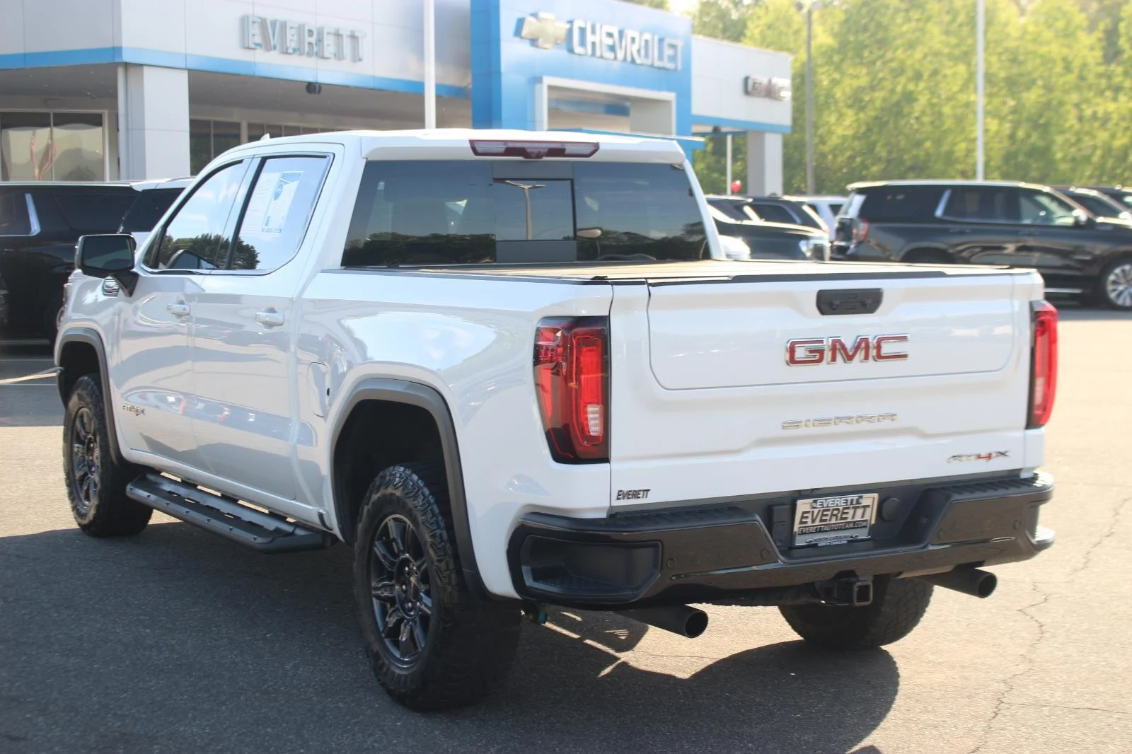 Used 2024 Summit White GMC AT4X image 5