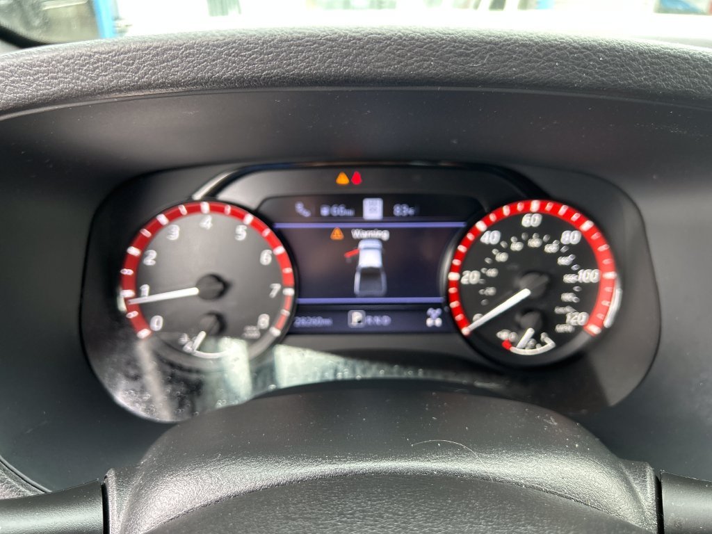 Used 2023 White Nissan PRO-4X image 17