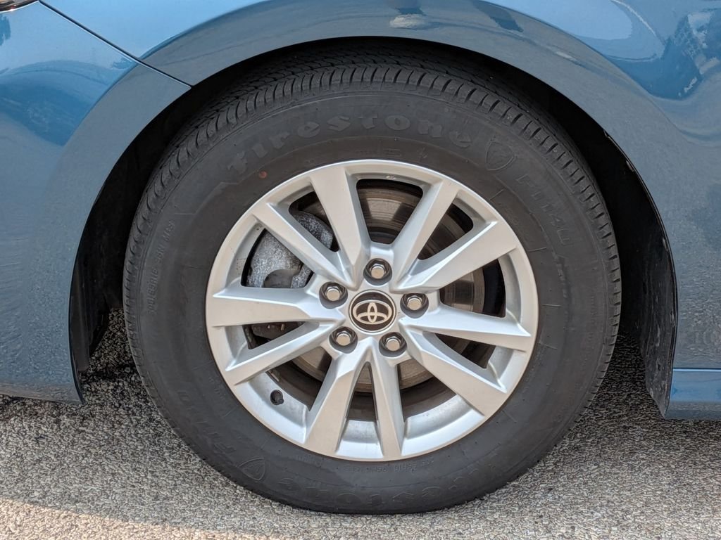 Used 2025  Toyota LE image 14