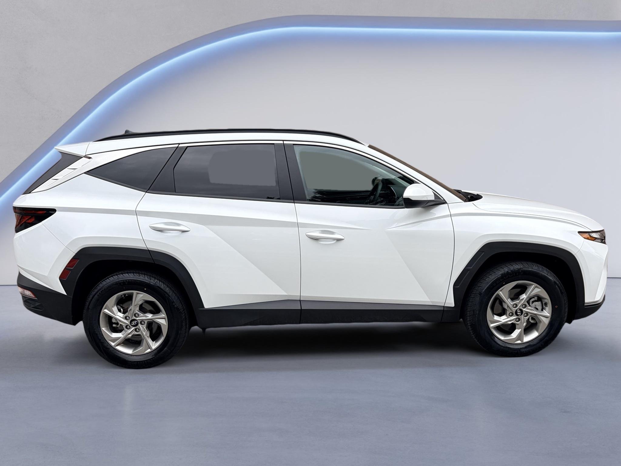 Used 2024 White Pearl Hyundai SEL image 6