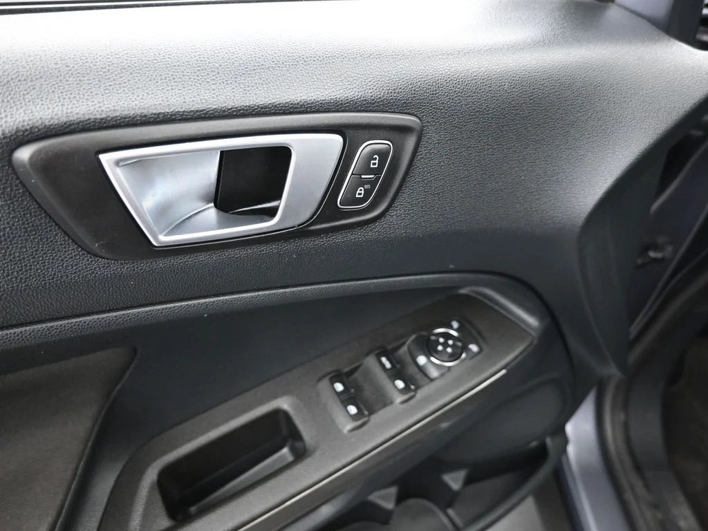 Certified Used 2018 Gray Ford SE image 19