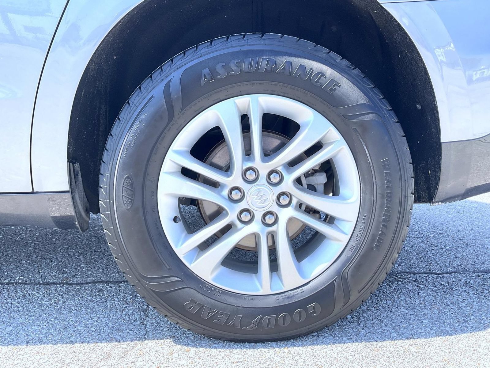 2021 Buick Enclave Essence - Photo 25