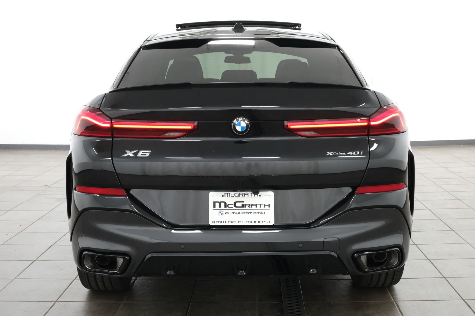 New 2027 Black Sapphire Metallic BMW xDrive40i image 5