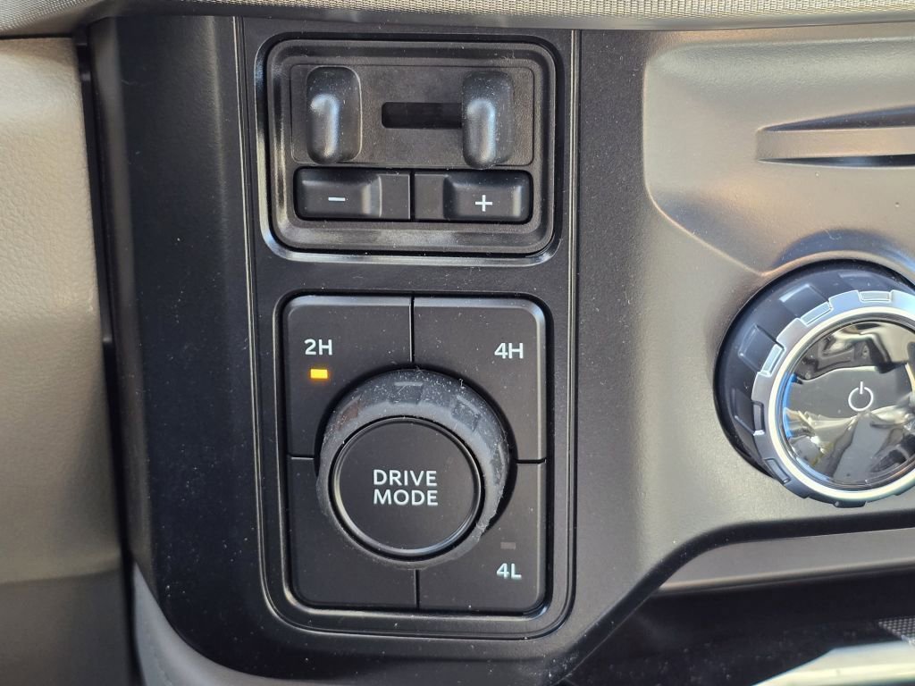 New 2026 Star White Metallic Tri-Coat Ford F-450® Platinum® image 14