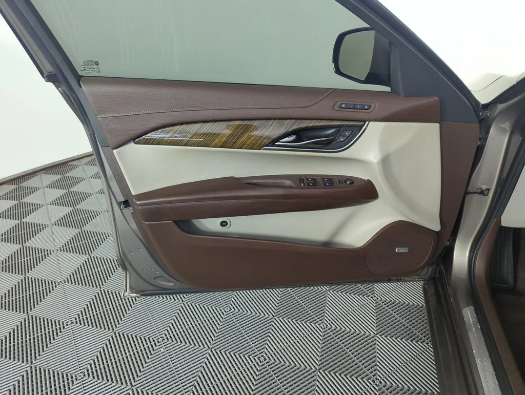Used 2014 Gray Cadillac 2.5L Luxury image 17