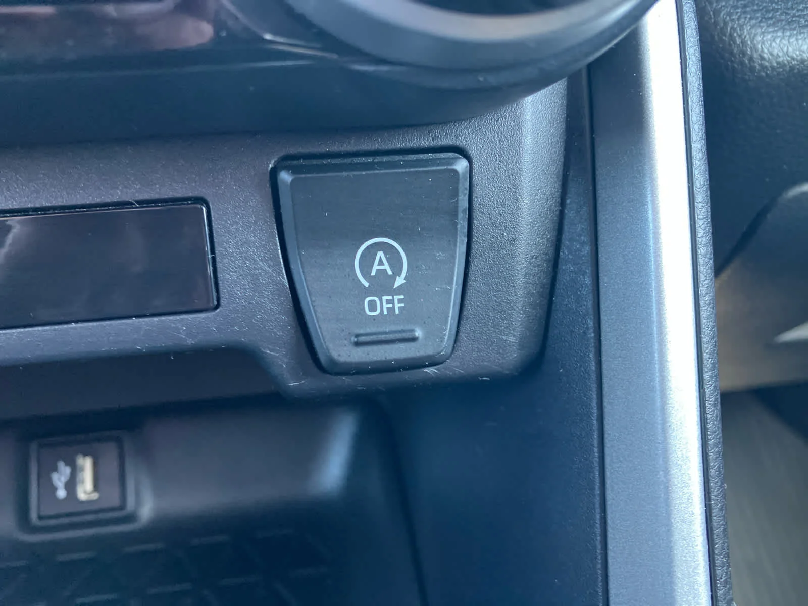 Certified Used 2025 Ice Cap Toyota LE image 25