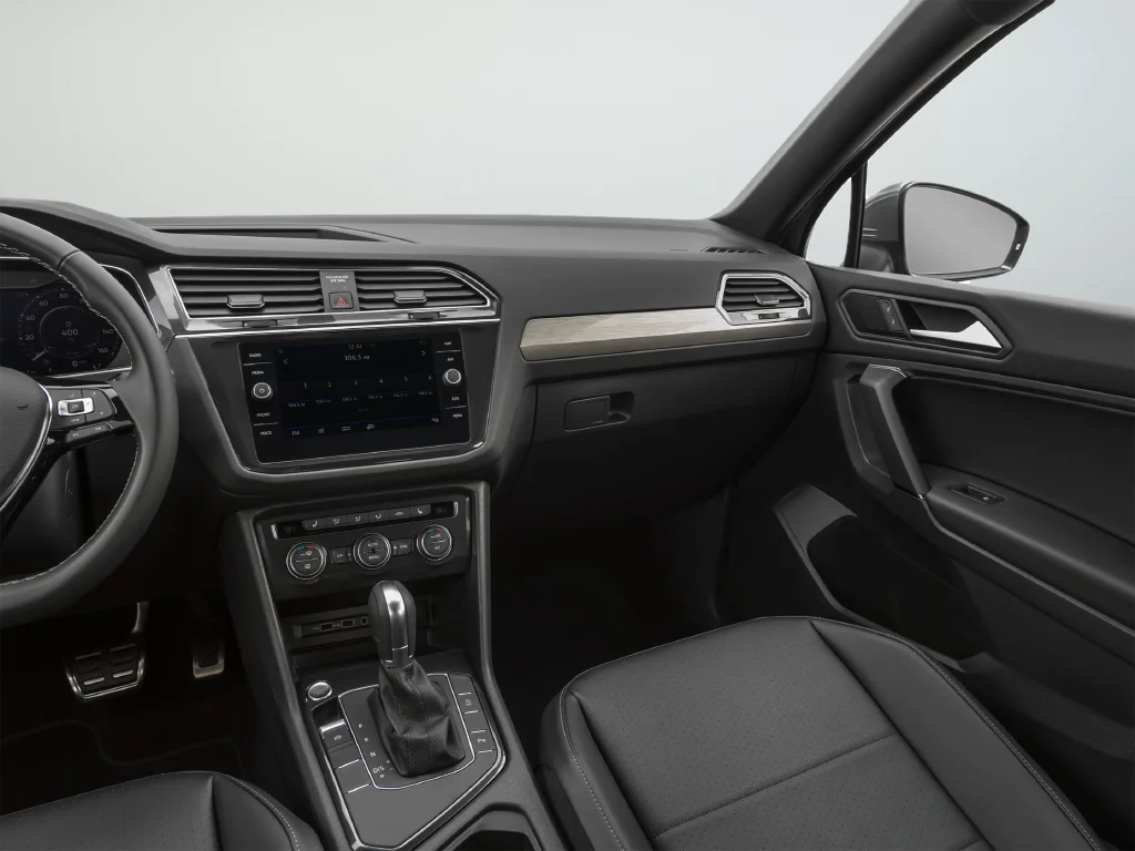 Used 2019  Volkswagen 2.0T SEL R-Line image 49