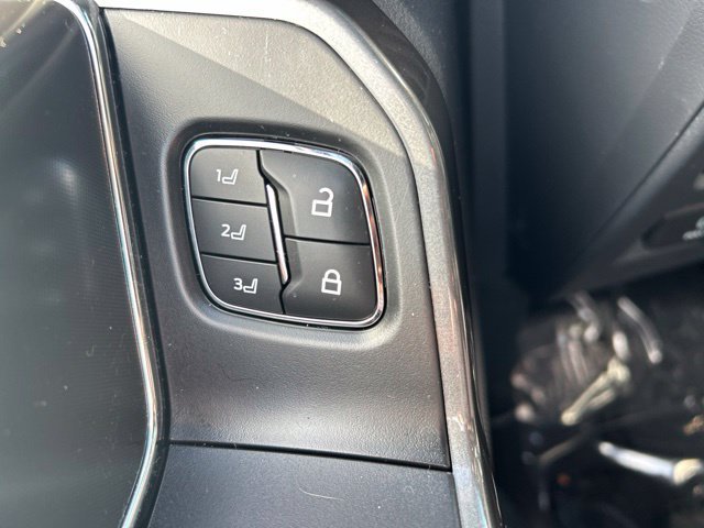 Used 2022 Gray Ford Lariat image 35