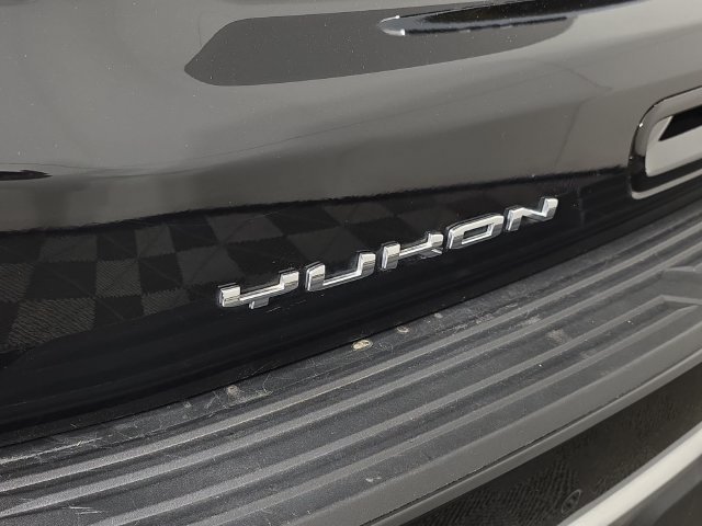 Used 2024 Onyx Black GMC Denali image 11
