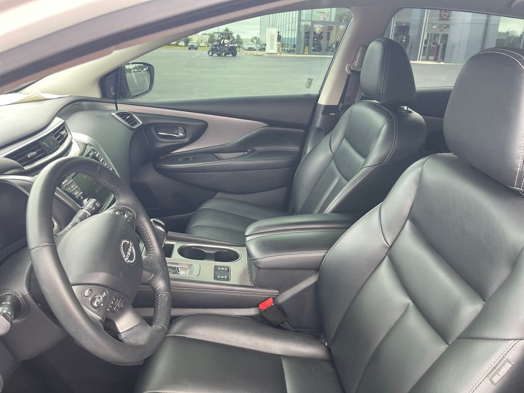 Used 2023 White Nissan SV image 13