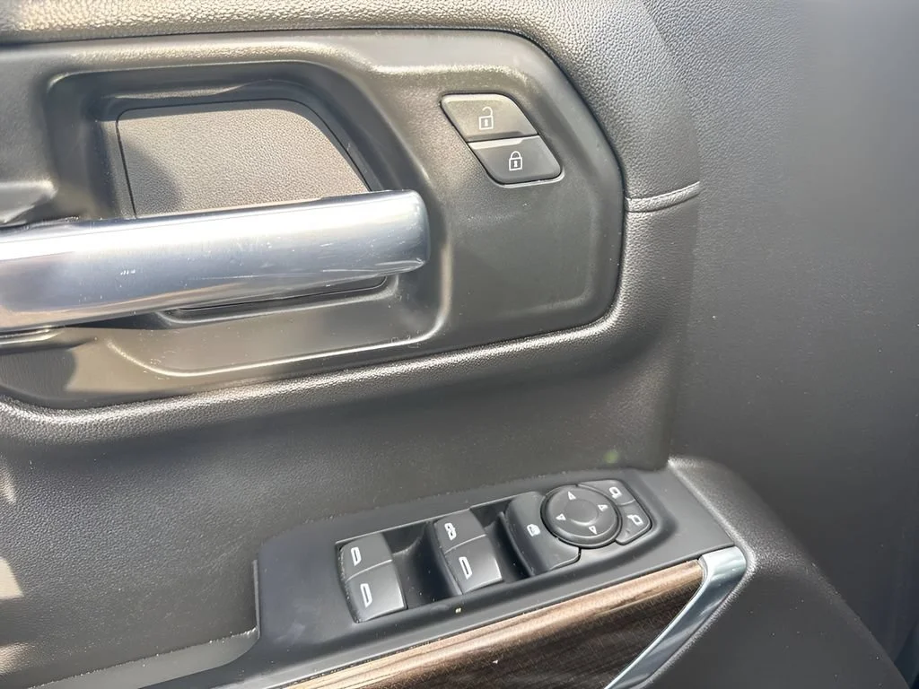 Used 2022 Black Chevrolet LT Trail Boss image 11