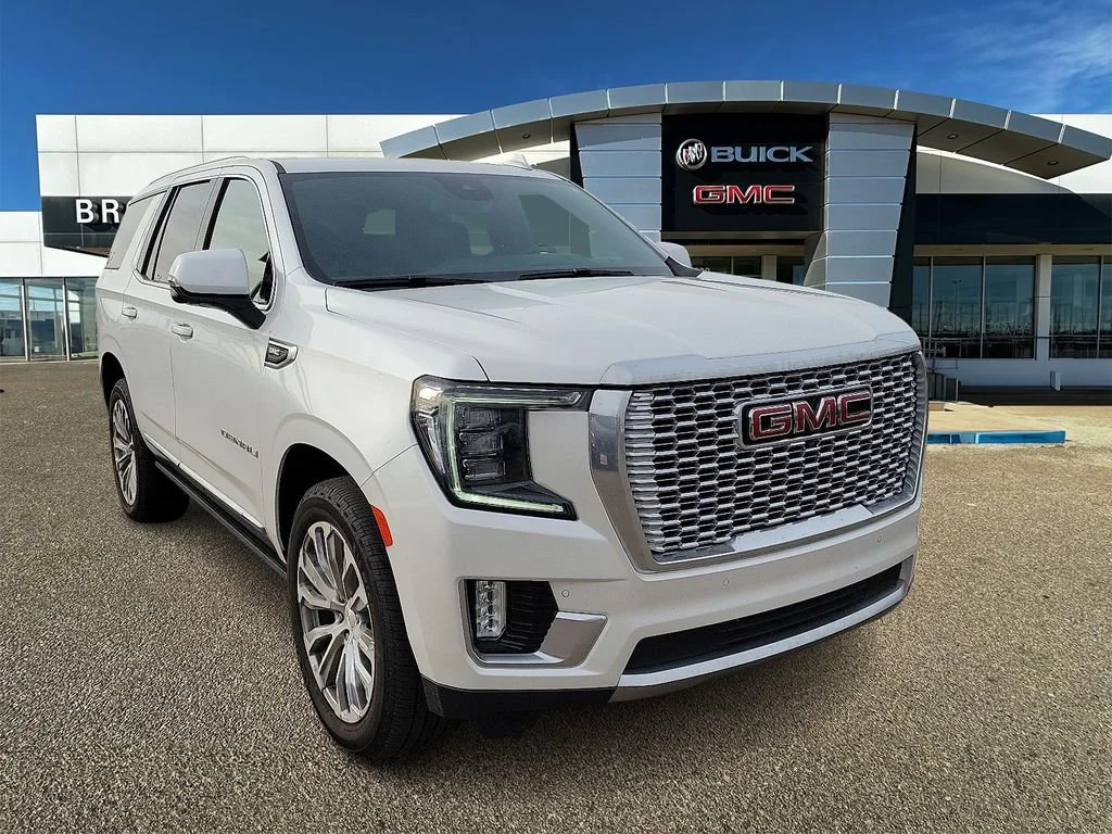 2024 GMC Yukon 4WD Denali's photo